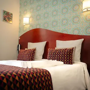 Les Commercants Hotel